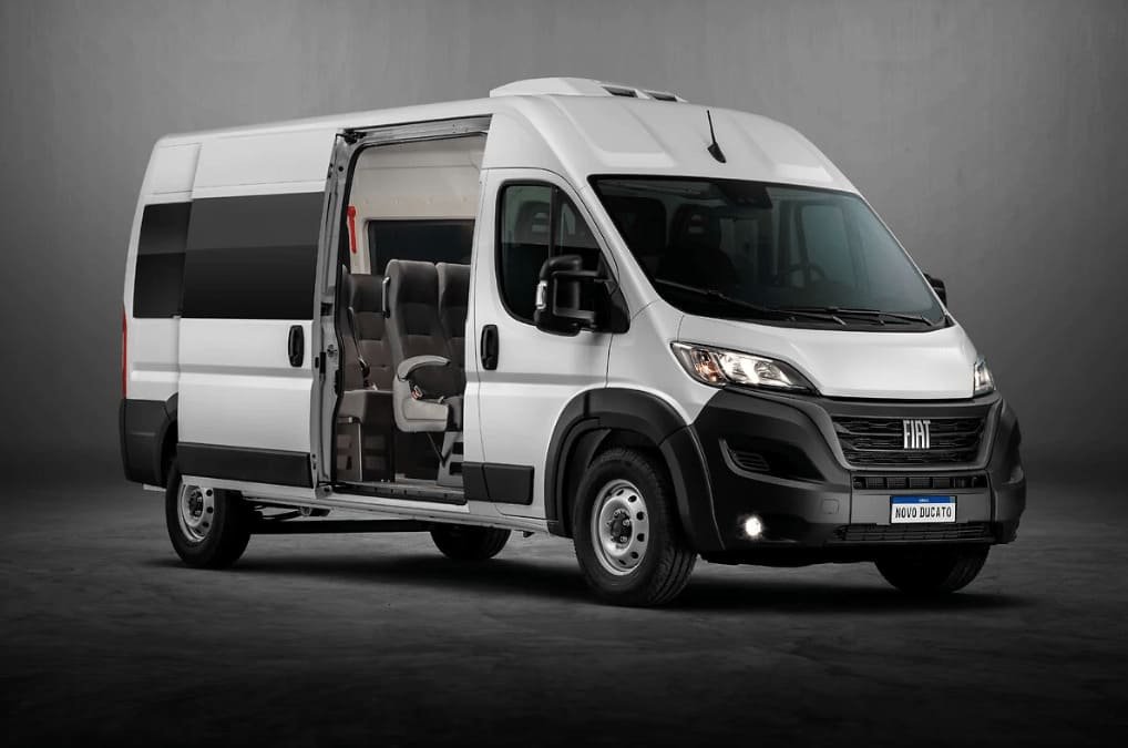 Van Fiat Ducato Minibus branca